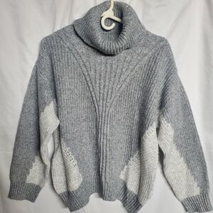 Simply Vera VeraWang Women's XL gray and white cowl neck sweater
